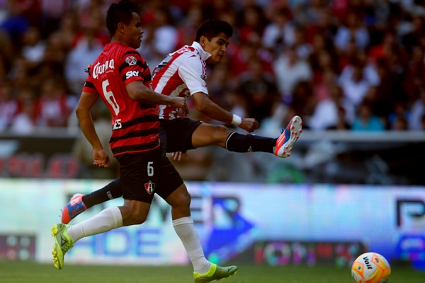 Torres salió con todas las ganas para darle el triunfo a Chivas.