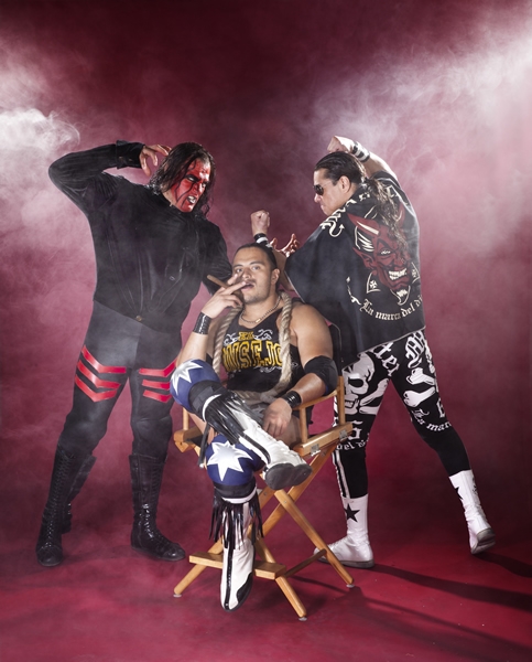 Tres gladiadores en busca del Megacampeonato.