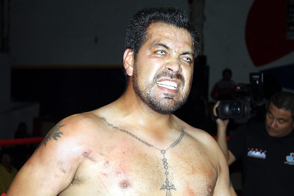 Ultraviolencia en DTU.