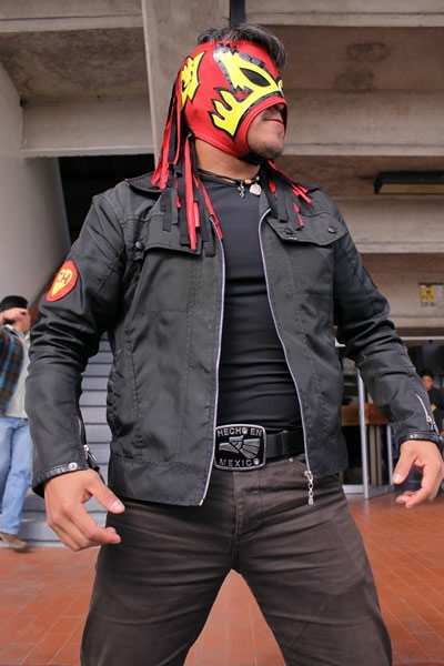 Una convivencia de luchadores y aficionados.