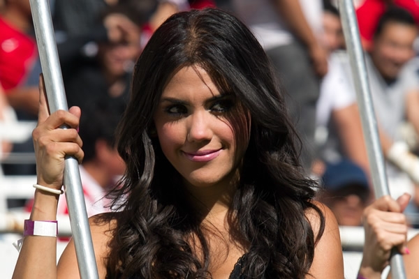 Una zaga de alucinantes miradas.