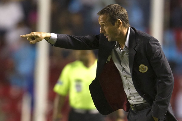 Vant Schip se lleva un importante triunfo en la Jornada 16.
