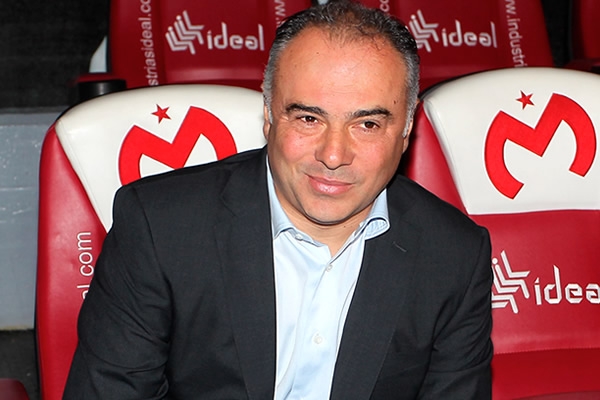 Vázquez.