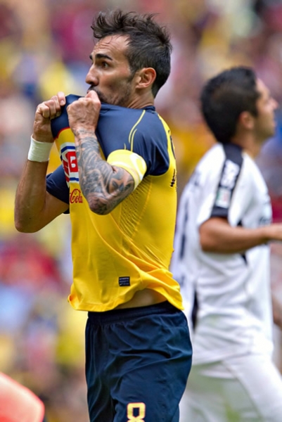 Vicente Sánchez dio la vuelta al marcador al minuto 53.