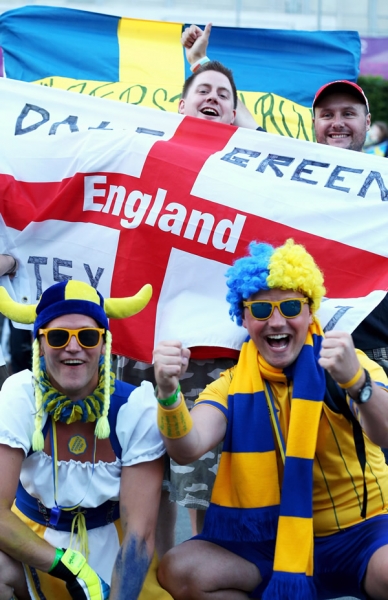 Vikingos e ingleses conviviendo antes del arranque del juego.