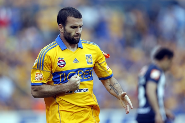 Villa tuvo una actuación deplorable.