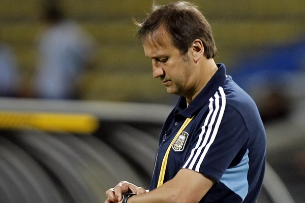 Walter Perazzo se fue tranquilo con sus primeros tres puntos.