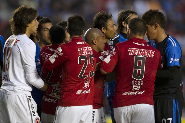 Xolos y Gallos Blancos