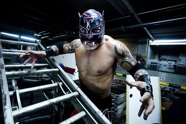 Xtreme Tiger y Halloween tendrán que hacer causa común para salvarse de la quema en Triplemanía XX.