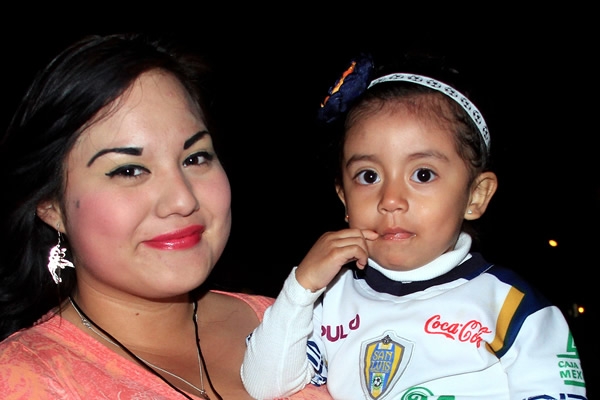 Y su joven afición, también.