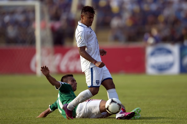 Zavala y García en duelo de poder a poder.