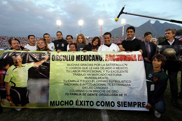 Archundia se despidió