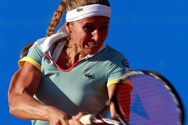 La argentina Gisela Dulko, cuarta favorita, se colocó en la segunda ronda.