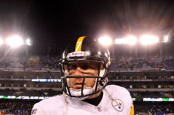 Ben Roethlisberger lanzó un pase de anotación con dos minutos en el reloj.