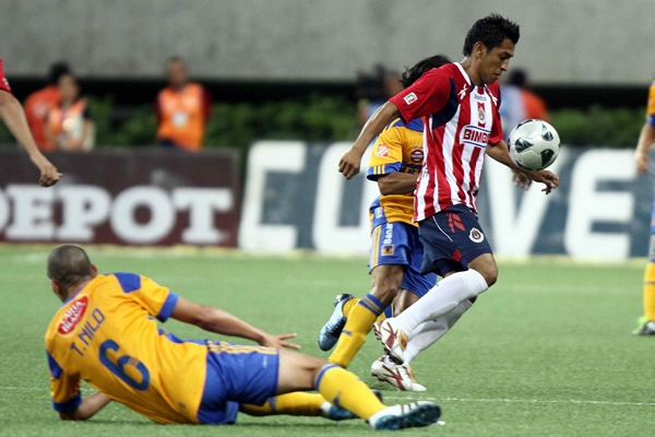 Chivas buscó más ventaja