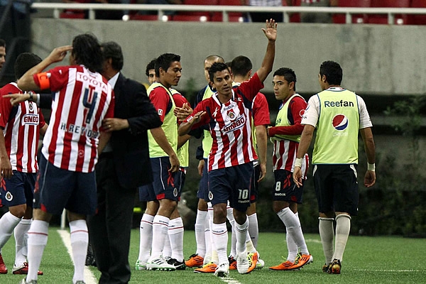 Chivas 4-1 Pachuca30