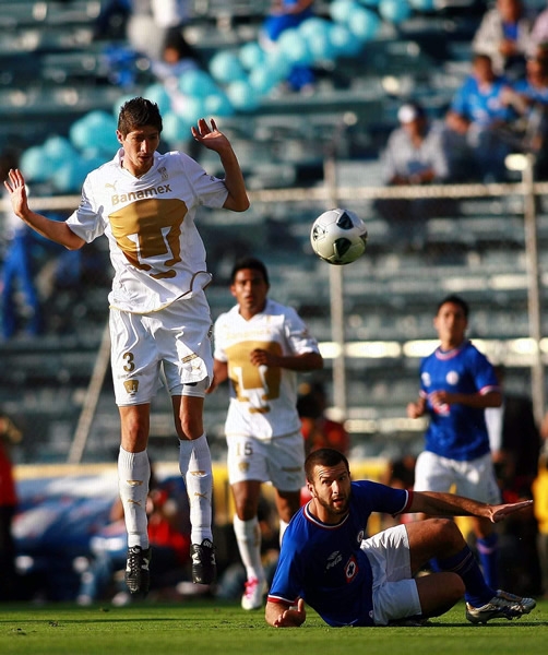Cruz Azul-Pumas.