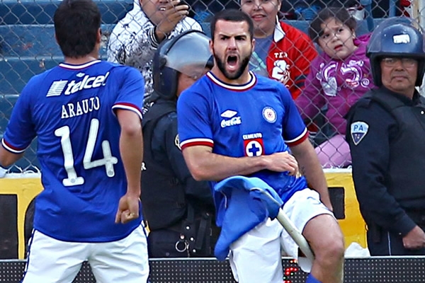 Cruz Azul-Pumas.