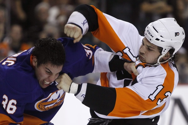 Daniel Carcillo es uno de los jugadores más violentos de la NHL.