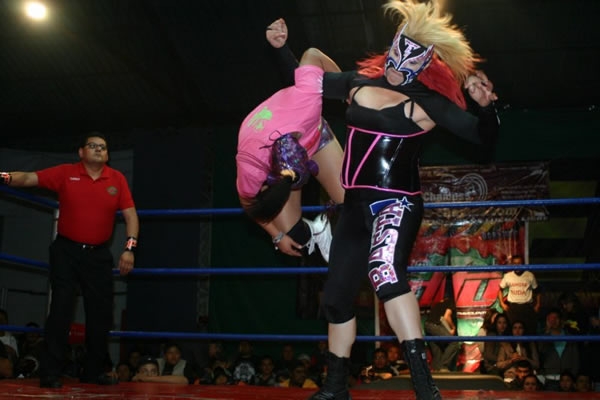 DTU Femenil se entregó en el ring.