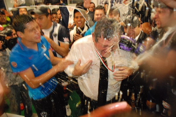 El festejo en el vestidor rayado
