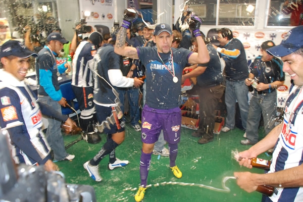 El festejo en el vestidor rayado