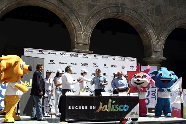 El gobierno del estado reconoció al piloto