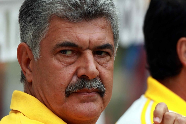 El Tuca atento al encuentro