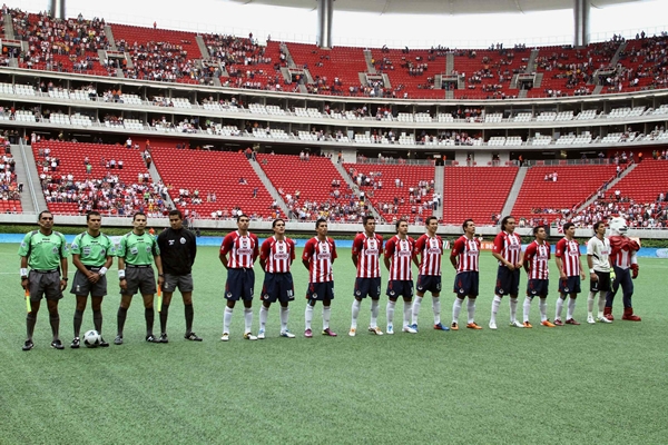 En la ceremonia del himno