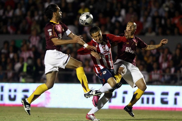 Estudiantes-Chivas.