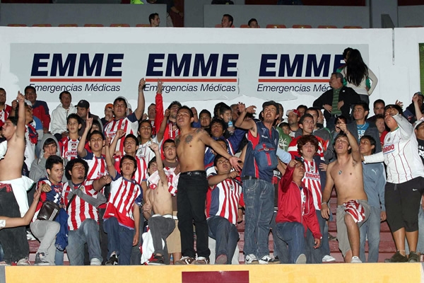 Estudiantes-Chivas.