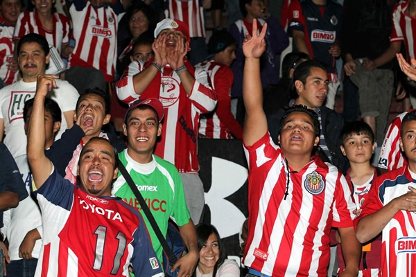 Estudiantes-Chivas.