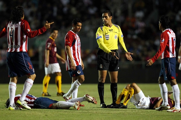 Estudiantes-Chivas.