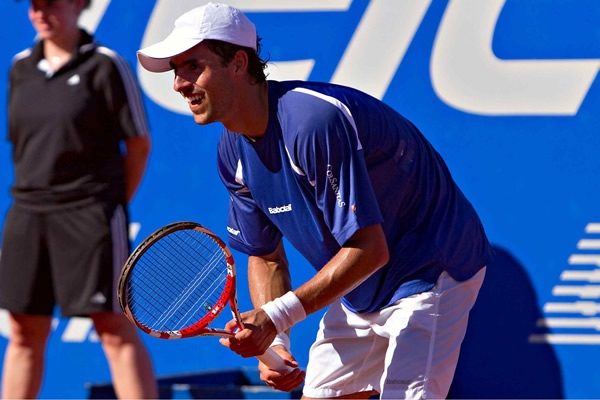 Giraldo le dio batalla a Nicolás Almagro por dos horas y media.