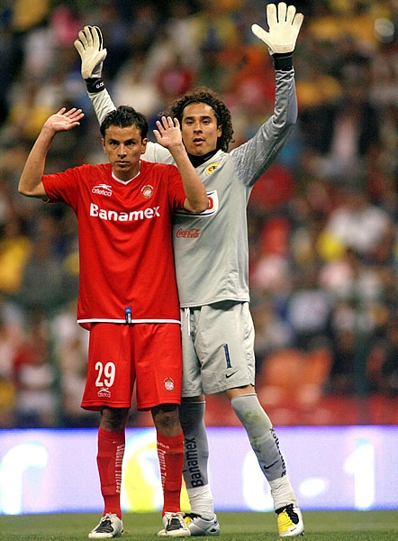 Guillermo Ochoa21