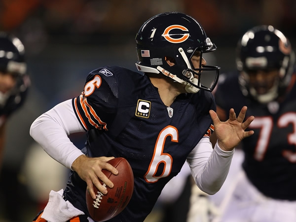 Jay Cutler empató el mejor registro en su carrera con cuatro pases de TD.