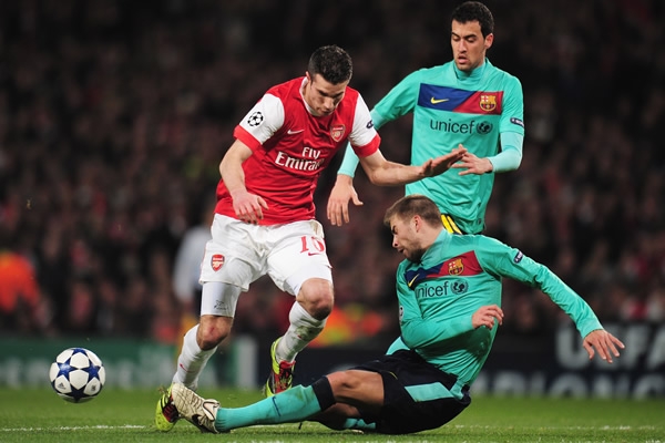 La defensa del Barcelona no pudo detener al Arsenal