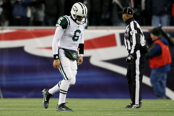 La defensiva de Patriotas le interceptó tres envíos a Mark Sánchez.