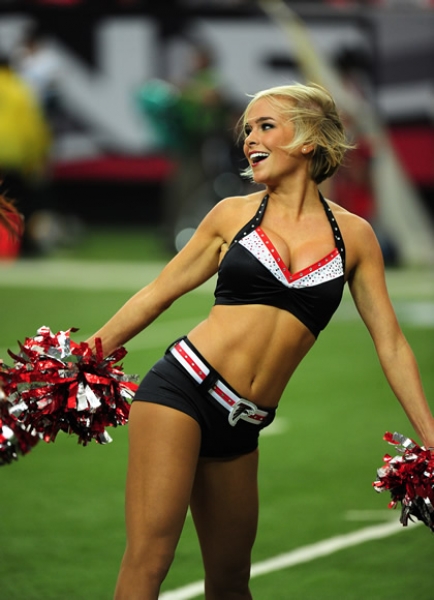 Las porristas de Halcones.