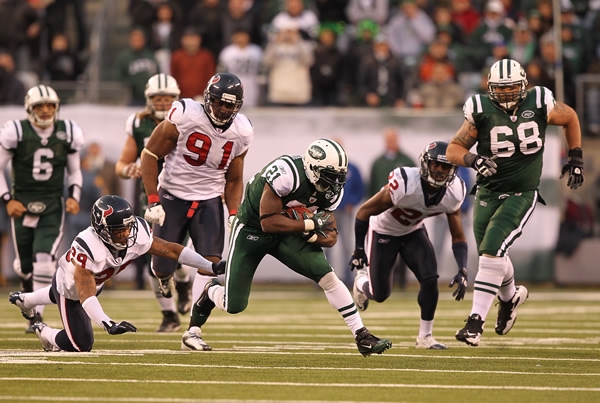 Los Jets vinieron de atrás para vencer por 30-27 a Texanos.