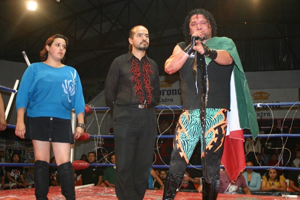 Lucha Extrema en la López Máteos.
