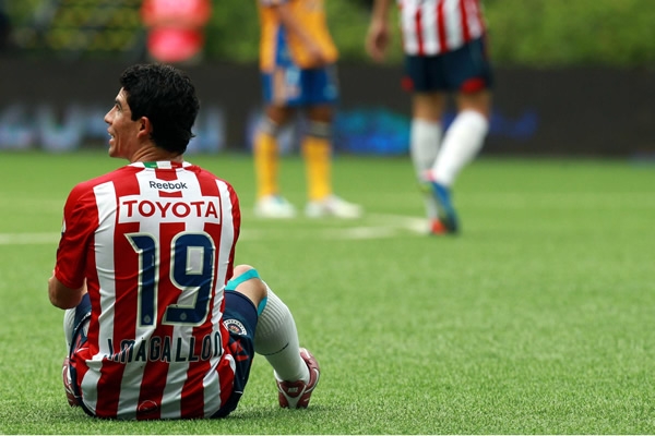 Magallón se queja de una falta