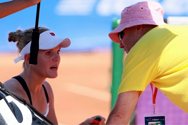 Oudin lució desolada al no poder regresar al encuentro en el Abierto Mexicano.