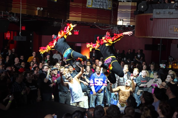 Picardia, sensualidad y lucha libre.