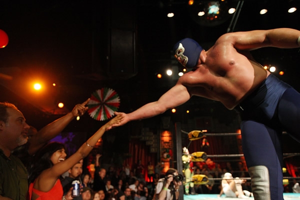 Picardia, sensualidad y lucha libre.