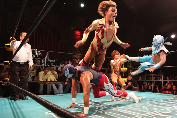 Picardia, sensualidad y lucha libre.