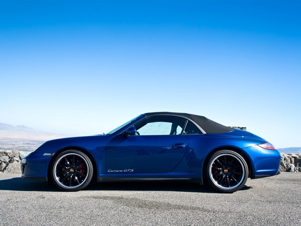 Porsche 911 Carrera GTS 2011-11