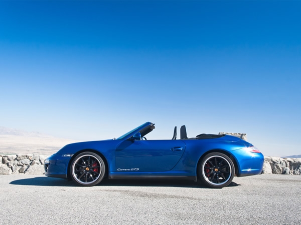 Porsche 911 Carrera GTS 2011-12