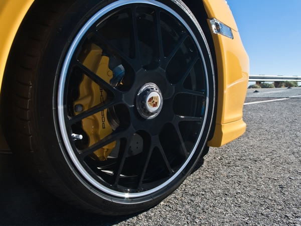 Porsche 911 Carrera GTS 2011-9