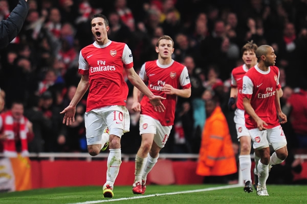Robin van Persie marcó uno de los goles